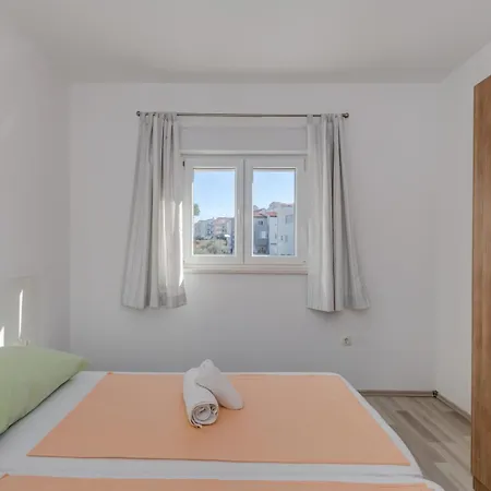 With Shared Pool Gasthuis