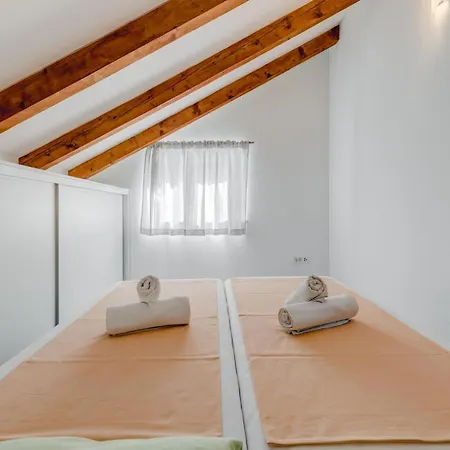 With Shared Pool 4* Podstrana