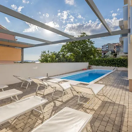 With Shared Pool *