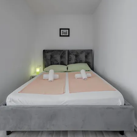 With Shared Pool Pensjonat 4*