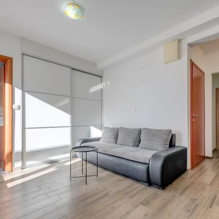 بيت ضيافة With Shared Pool