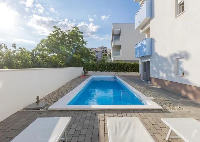 With Shared Pool Ποντστράνα